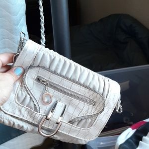 Crossbody purse from Buckle.